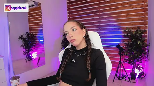 Sapphire Venuss online show from 27, 4, 2026