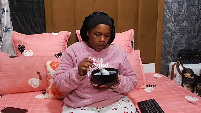 BigbootyNickyx online show from 24, 4, 2026