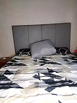 ThickPearlx23 online show from 7, 2, 2026