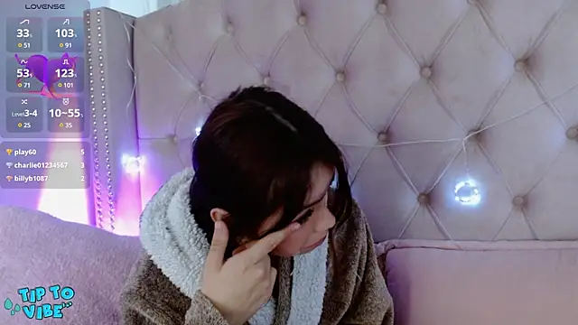 Maddy 14 online show from 13, 12, 2024