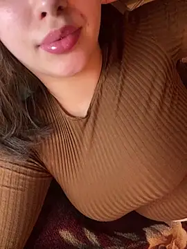 Snapshot of 69Laura696 chatting on 6, 3, 2025 69Laura696 online show from 6, 3, 2025