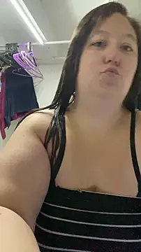 Chloee ep online show from 4, 7, 2026