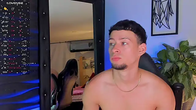 Snapshot of JadeSmiith_ chatting on 11, 11, 2025 JadeSmiith online show from 11, 11, 2025