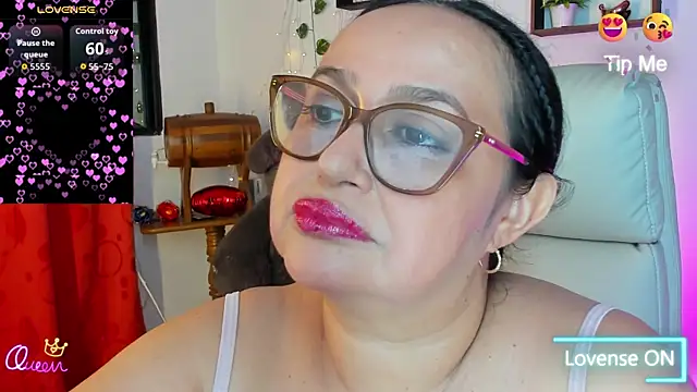 Gia Nahomi online show from 22, 4, 2026