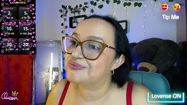 Gia Nahomi online show from 14, 6, 2026