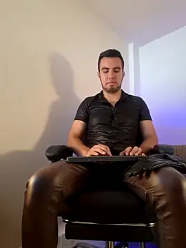 bradley colt online show from 11, 3, 2025