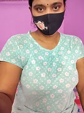 Hot Maleka online show from 3, 10, 2025