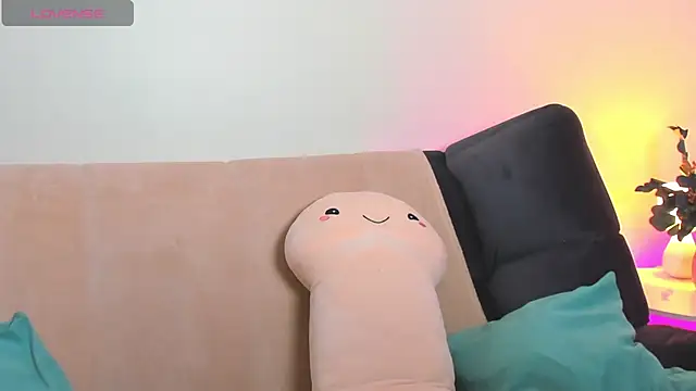 Sara Robinson online show from 15, 2, 2025