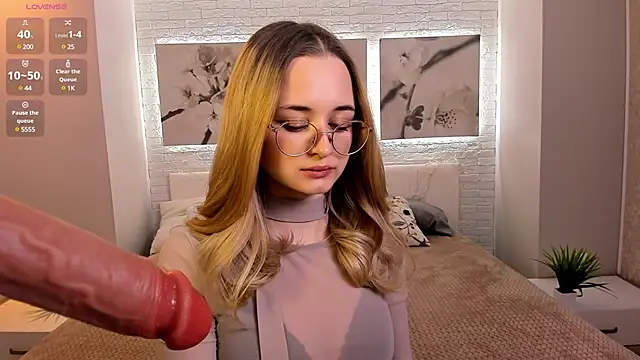 Tiffanyhunt online show from 21, 3, 2025