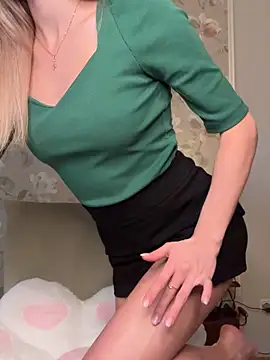 Tiffanyhunt online show from 17, 10, 2025