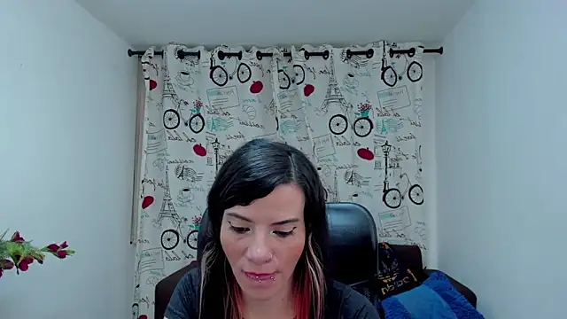 DanaaRey online show from 7, 11, 2025