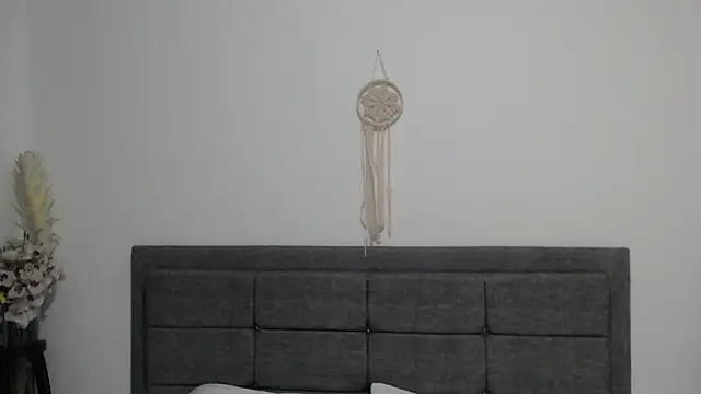 Vicky Love  online show from 13, 2, 2025