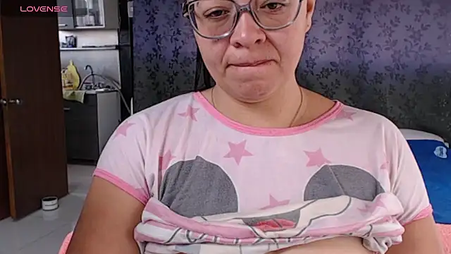 miia-big1boobs  online show from 17, 7, 2026