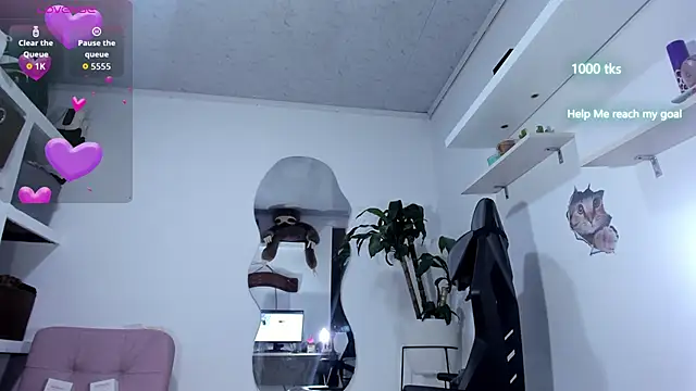 emily palmeer online show from 24, 9, 2025