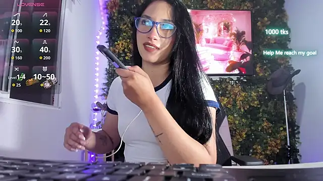 emily palmeer online show from 23, 4, 2026