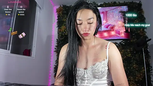 emily palmeer online show from 25, 4, 2026