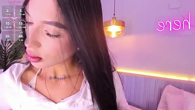stephanymonroe online show from 4, 6, 2026