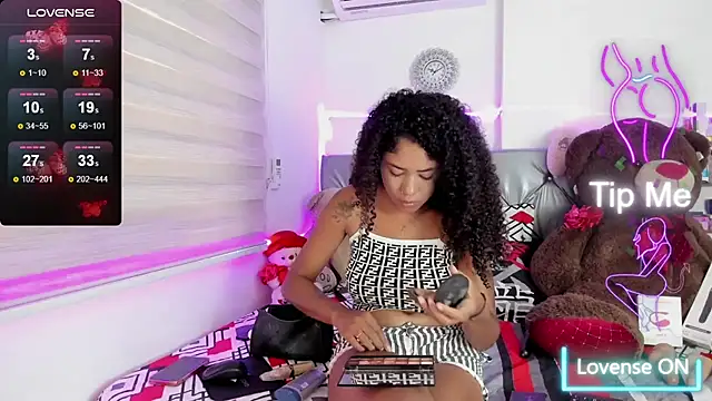 Snapshot of charlotteone chatting on 30, 1, 2025 charlotteone online show from 30, 1, 2025