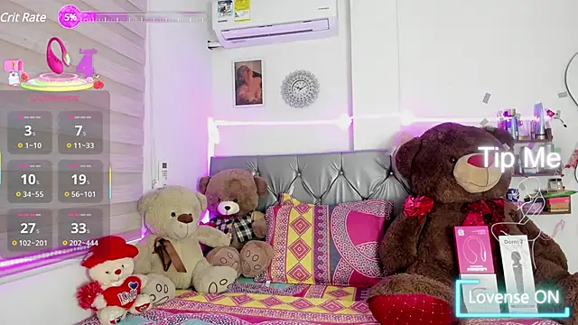 Snapshot of charlotteone chatting on 8, 3, 2025 charlotteone online show from 8, 3, 2025