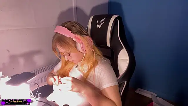 JacyWinslat online show from 1, 3, 2025