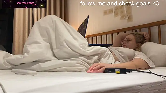 JacyWinslat online show from 22, 12, 2025