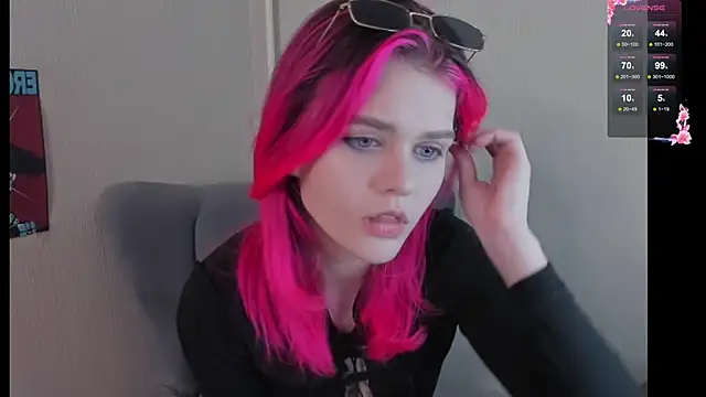 Snapshot of JulieTaylors chatting on 18, 11, 2025 JulieTaylors online show from 18, 11, 2025