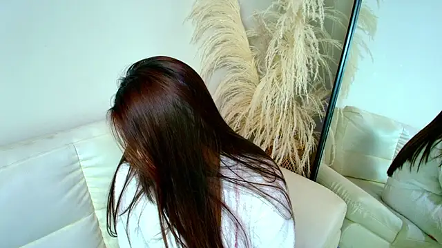 Rebeca Williams  online show from 26, 2, 2025