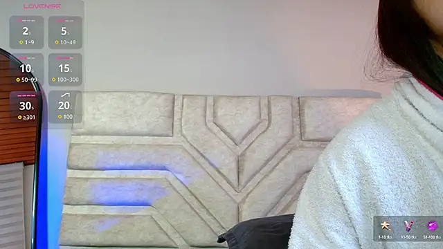 Rebeca Williams  online show from 7, 3, 2025