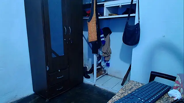 Oh Tique online show from 7, 1, 2026