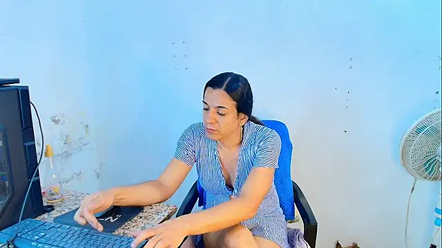 Oh Tique online show from 24, 3, 2026