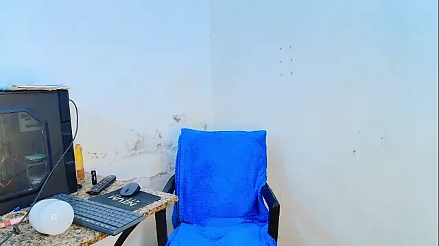 Oh Tique online show from 10, 4, 2026