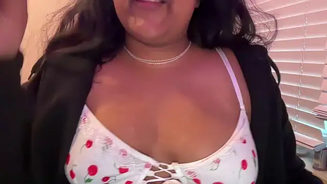 Snapshot of inarahh chatting on 2, 2, 2025 inarahh online show from 2, 2, 2025