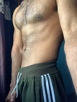 Vampire xoxo online show from 12, 12, 2024