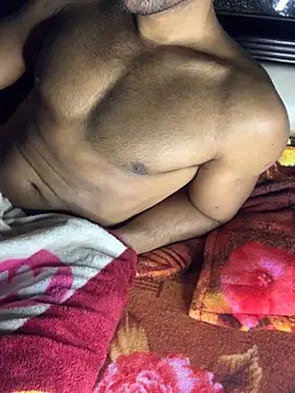 Vampire xoxo online show from 6, 2, 2025