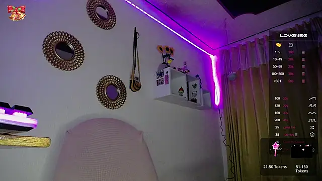 Snapshot of Soffy-brooks chatting on 15, 12, 2024 Soffy-brooks online show from 15, 12, 2024