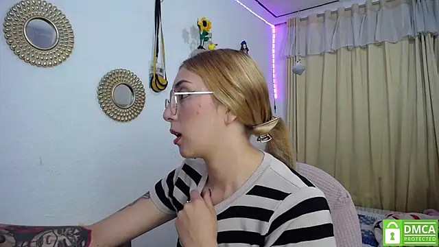 Snapshot of Soffy-brooks chatting on 13, 2, 2025 Soffy-brooks online show from 13, 2, 2025