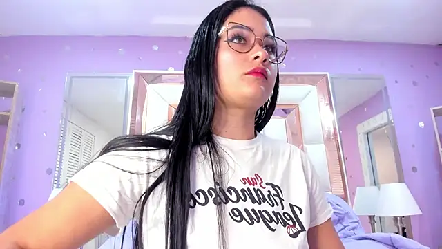 scarlette 15  online show from 26, 4, 2026