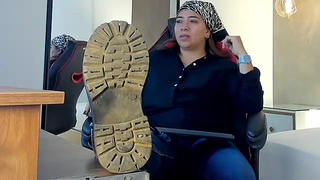 alma fenix online show from 3, 11, 2025