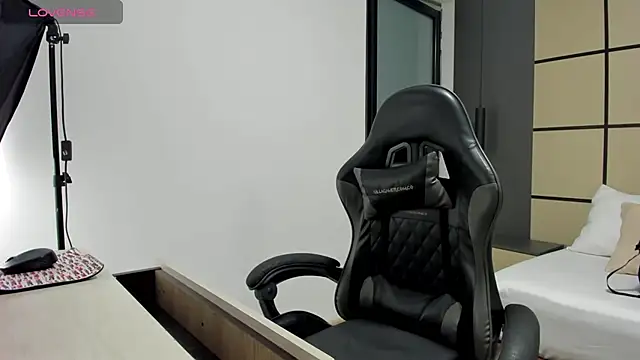 alma fenix online show from 24, 3, 2026