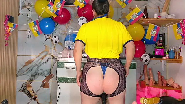 Snapshot of Bigass_dayla chatting on 12, 6, 2026 Bigass dayla online show from 12, 6, 2026