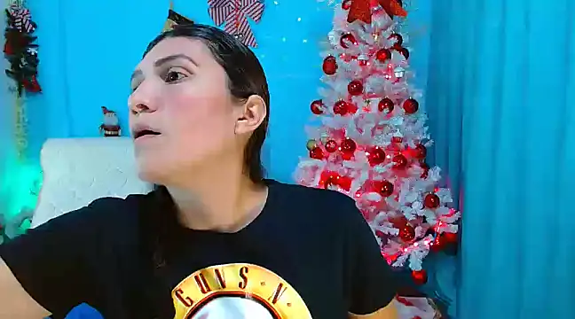 Snapshot of venus_swet_ chatting on 6, 1, 2025 venus swet online show from 6, 1, 2025