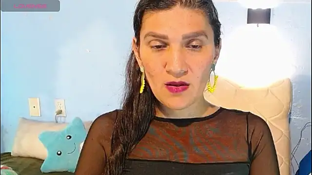 Snapshot of venus_swet_ chatting on 5, 10, 2025 venus swet online show from 5, 10, 2025