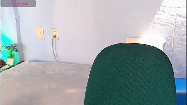 Snapshot of venus_swet_ chatting on 6, 10, 2025 venus swet online show from 6, 10, 2025