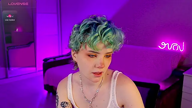 School Love online show from 5, 1, 2025