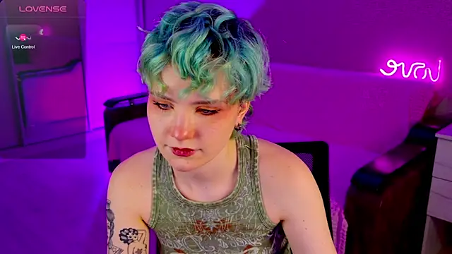 School Love online show from 6, 1, 2025