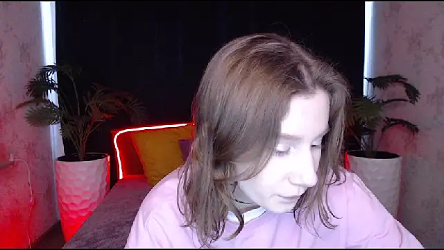 EnigmaSee online show from 8, 2, 2025