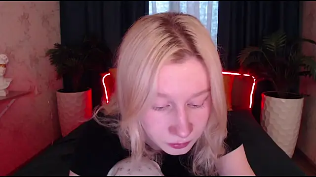 EnigmaSee online show from 28, 10, 2025