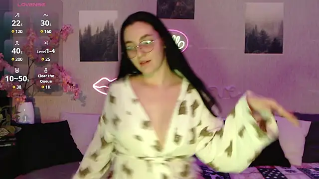 Fluffy Tiffy online show from 12, 1, 2025