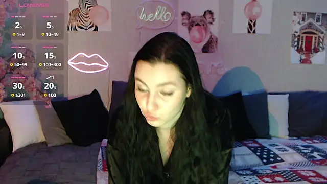 Fluffy Tiffy online show from 5, 2, 2025