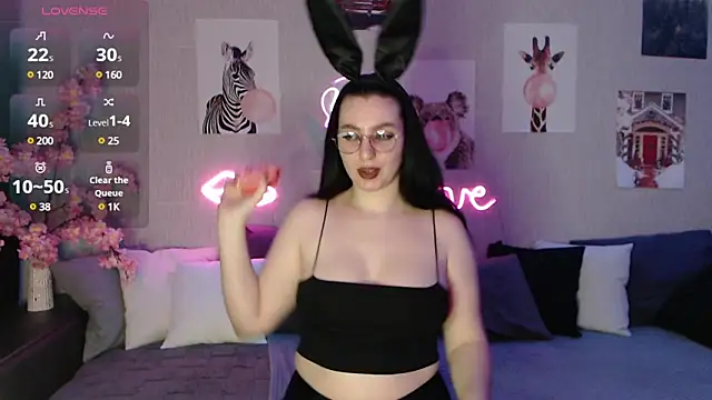 Fluffy Tiffy online show from 12, 2, 2025